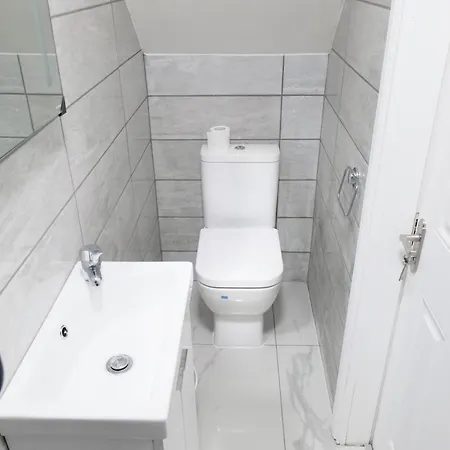 2br Entire For Families & Groups ,walk To Croke Park דבלין